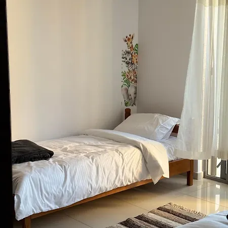 Liceu Charm * 地拉那