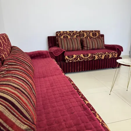 Liceu Charm Τίρανα